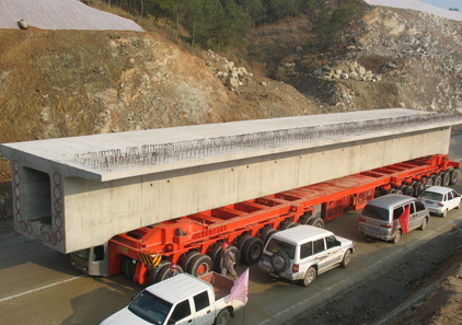 龍派輪胎式運梁車 龍派輪胎式運梁車